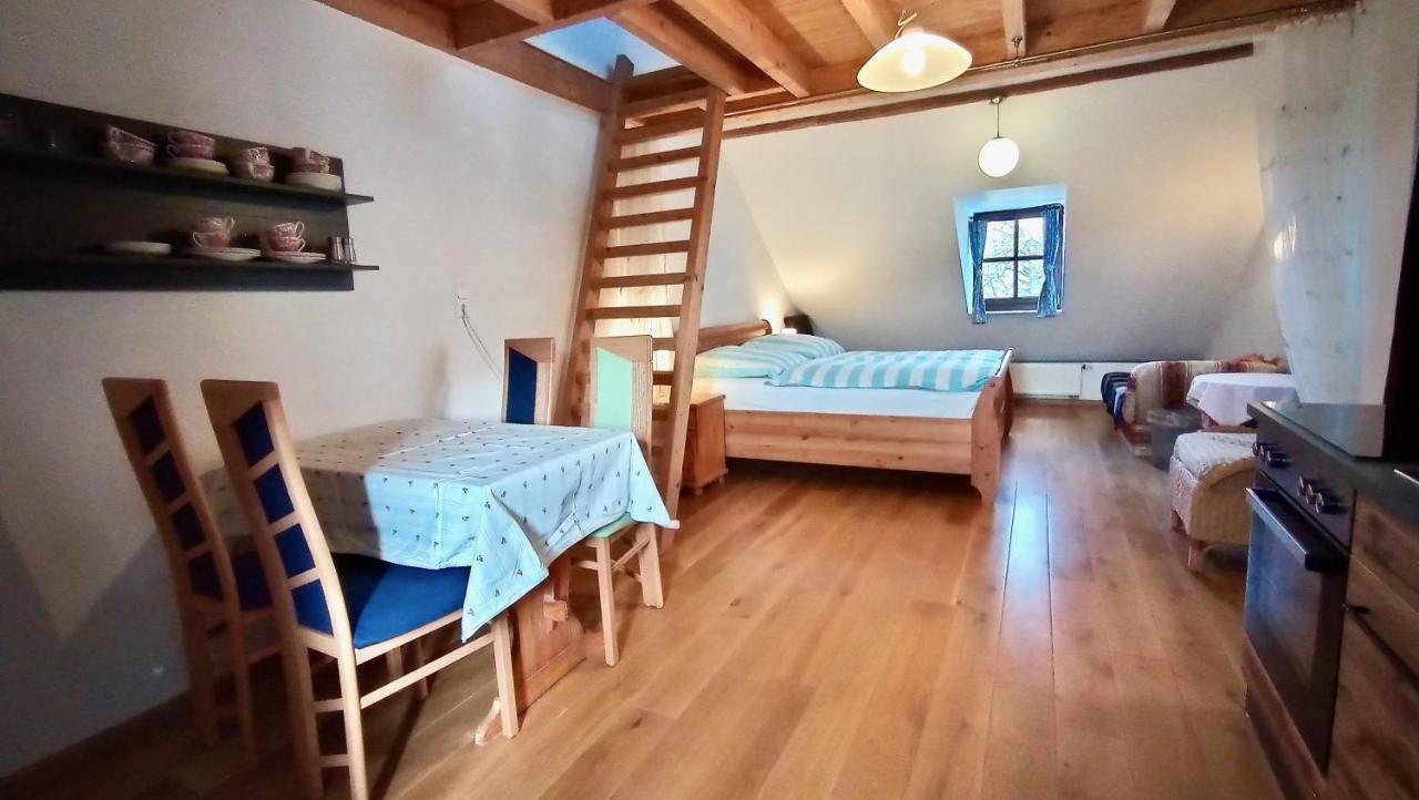 Ferienappartement Rondine Bekond Exterior foto